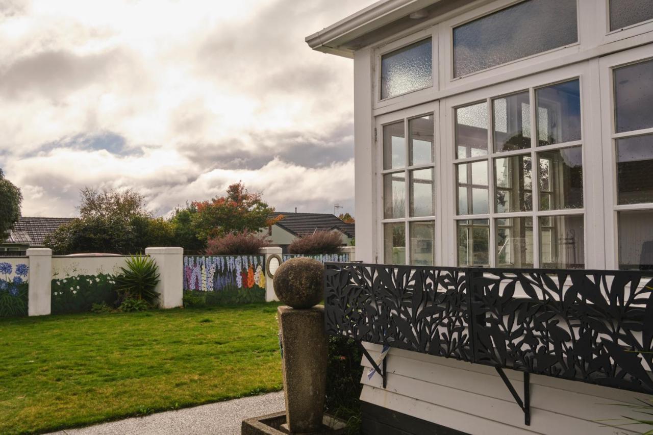 Victorian Designs - Spacious Home In Rotorua Central Eksteriør bilde